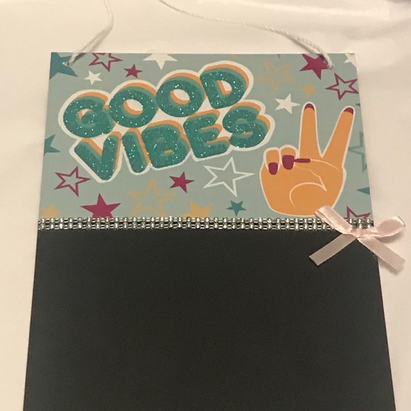 "Good Vibes" Hanging Write On Chalkboard - Picture 5 of 9